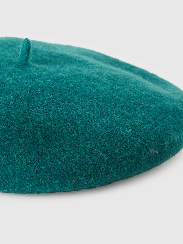 HAT Women image number 3